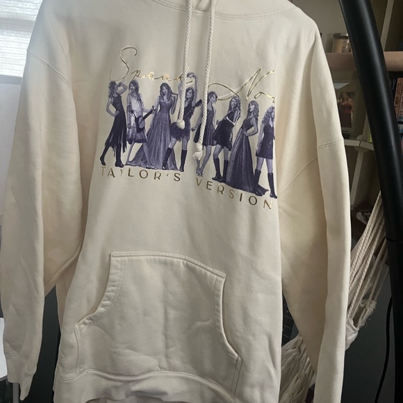 Taylor Swift Sweaters - Taylor swift Speak Now official merch